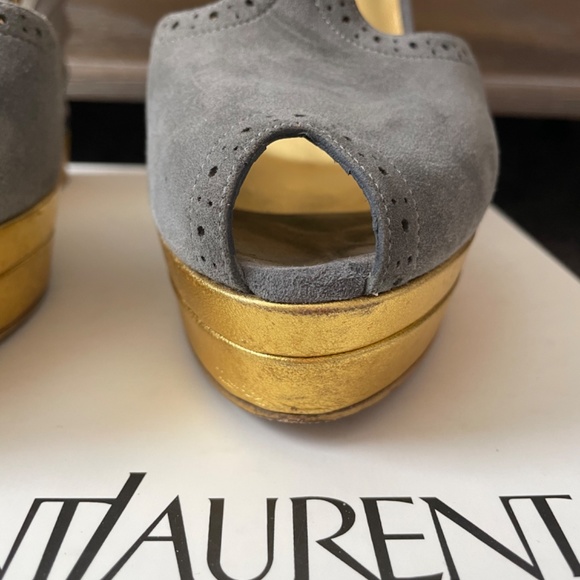 VINTAGE YSL Size 7.5 Grey suede gold/silver wedge with T/strap - Picture 7 of 12